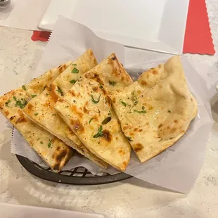 Garlic naan
