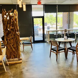 ramen and noodles, interior