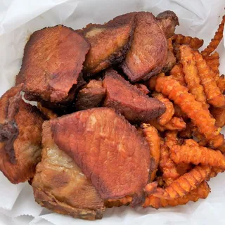 Porcion de Chicharron y Camote