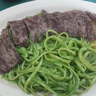 Tallarin Verde con Bisteck