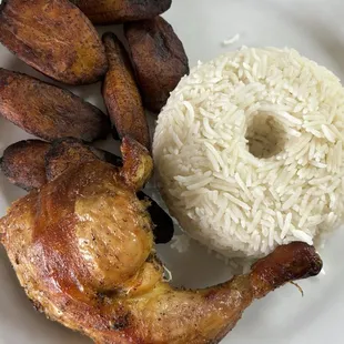 1/4 de Pollo con Dos Sides