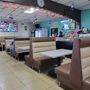 sushi and sashimi, interior