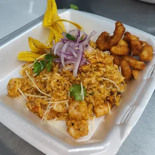 Arroz con Mariscos
Yellow Rice with Seafood