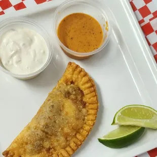 Empanadas... de pollo y de carne.