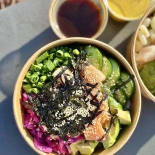 Sakena Poke (Instagram: @janeteats)