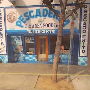 he front of a restaurant