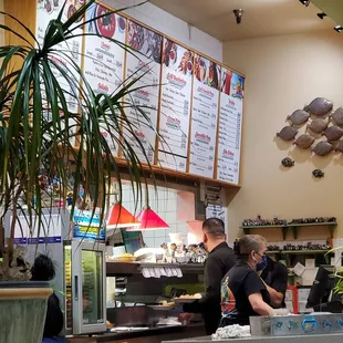 Nice place for seafood tacos and etc