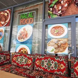 a view of the outside of a restaurant