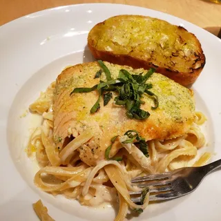 FETTUCCINE ALFREDO