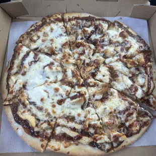 BBQ chicken pizza: really bland. Unseasoned chicken, not enough toppings