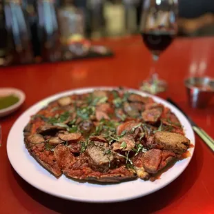 Gluten free pizza - Luciano&apos;s Razorback - no cheese please for me!