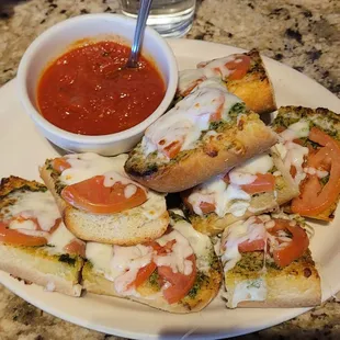 &quot;The Works&quot; garlic bread