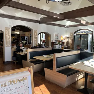 sushi and sashimi, interior