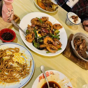 Spicy shrimp, dandan noodles, spicy dumplings, 3cup chicken plate with rice.