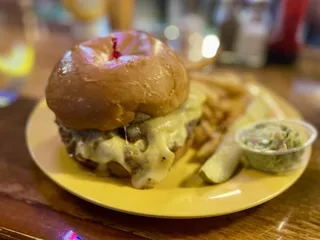 Oscar's Pub & Grill
