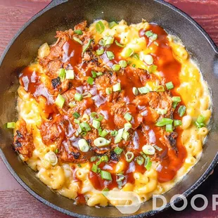 BBQ MAC with pulled pork