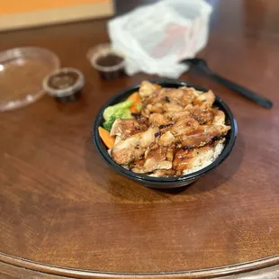 Chicken thigh bowl (skinless)