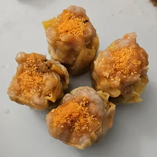 Pork Shrimp Shumai with Tobiko 鱼籽烧麦 (4).