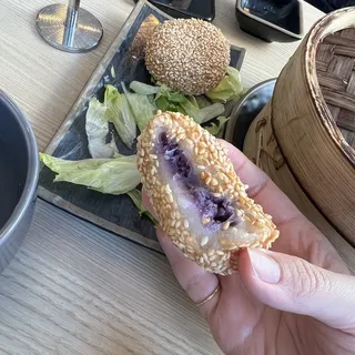 Fried Taro Sesame Bun (2) 3PD