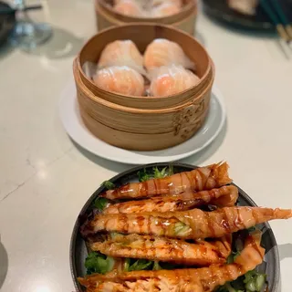 Firecracker Salmon Spring Roll (6)