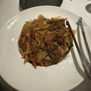Half Tray Beef Chow Fun