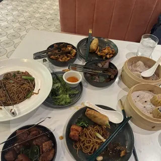 Half Tray Combo Lomein (Chicken,Beef,Shrimp)