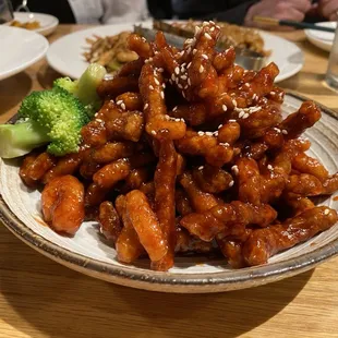 Sesame Beef w. General Tso Sauce - super tasty, though not the healthiest option...