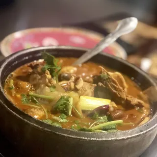 63. Hot and Numbing Beef Brisket in Hot Pot