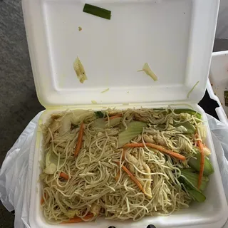 D11. Singapore Noodles Stir-Fry