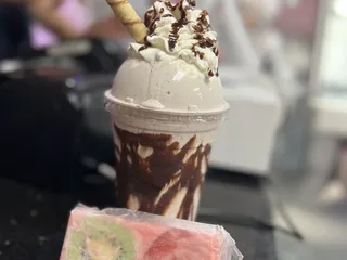 Michoacana Neveria & Paleteria