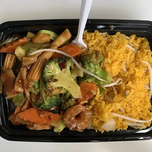 Hunan Shrimp with fried rice