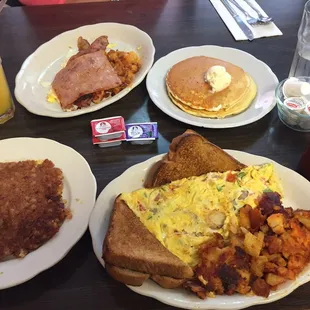 #1 - House Special &amp; #4 - Vegetarian Omelette w/ extra side of corned beef hash