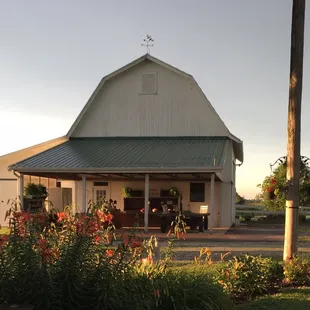 Century family farm owned and operated for for 114 years. Market open in July and August. Sweet corn picked fresh daily.