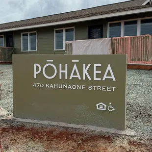 These are photos from the monument sign installation at the Lima Ola Multifamily Housing project in Lihue, Kauai. Peterson supplied stud-mou