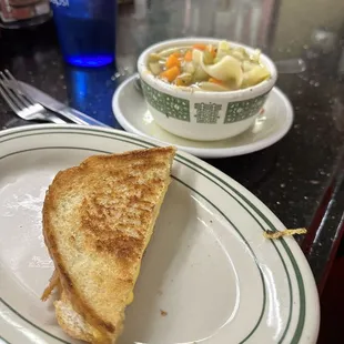 a grilled cheese sandwich on a plate