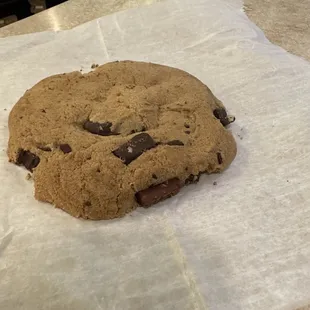 Jumbo Chocolate Chip Cookie