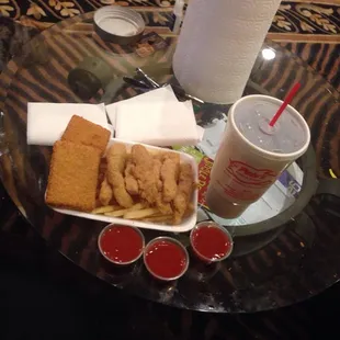 The super seafood combo with 2 piece fish and 7 piece shrimp and fries!!! So yummy