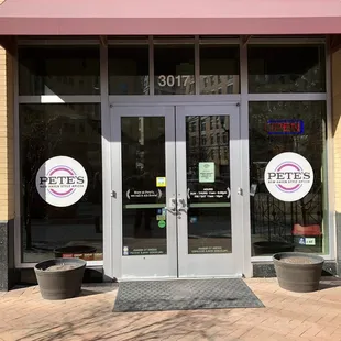 Exterior of the Clarendon location (now closed)