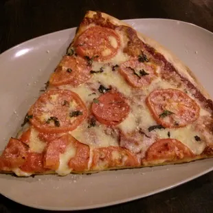 Hefty margarita pizza