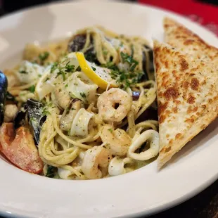 Seafood pasta