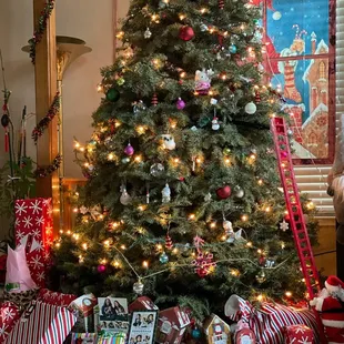 Our Amazing Pete Tree-Tree