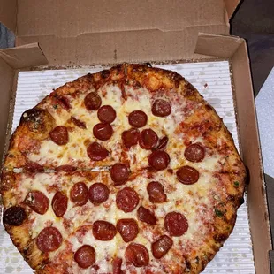 Petey’s Pizzeria