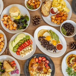 Fresh, delicious, and beautiful prepared vegetarian and vegan dishes, ready to delight your taste buds!