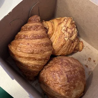 Breakfast Box with 6 Pastries