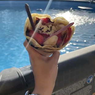 Nutella, strawberry, banana crepe 10/10