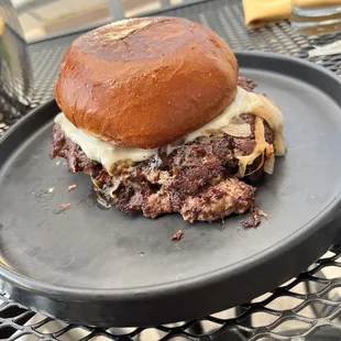 The cheeseburger 100/10