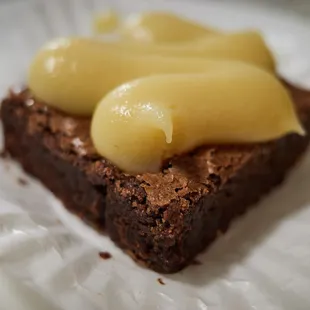 Chantilly brownie