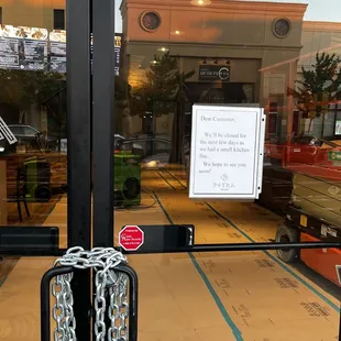 We went to have dinner tonight. 8/14/22 They were closed. They had a small kitchen fire. They are fixing everything.