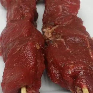 Top sirloin beef. No fat, 99% protein. Hand cleaned and seasoned. Beef kabob. Yup the best.