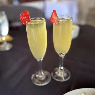 Pineapple mimosas
